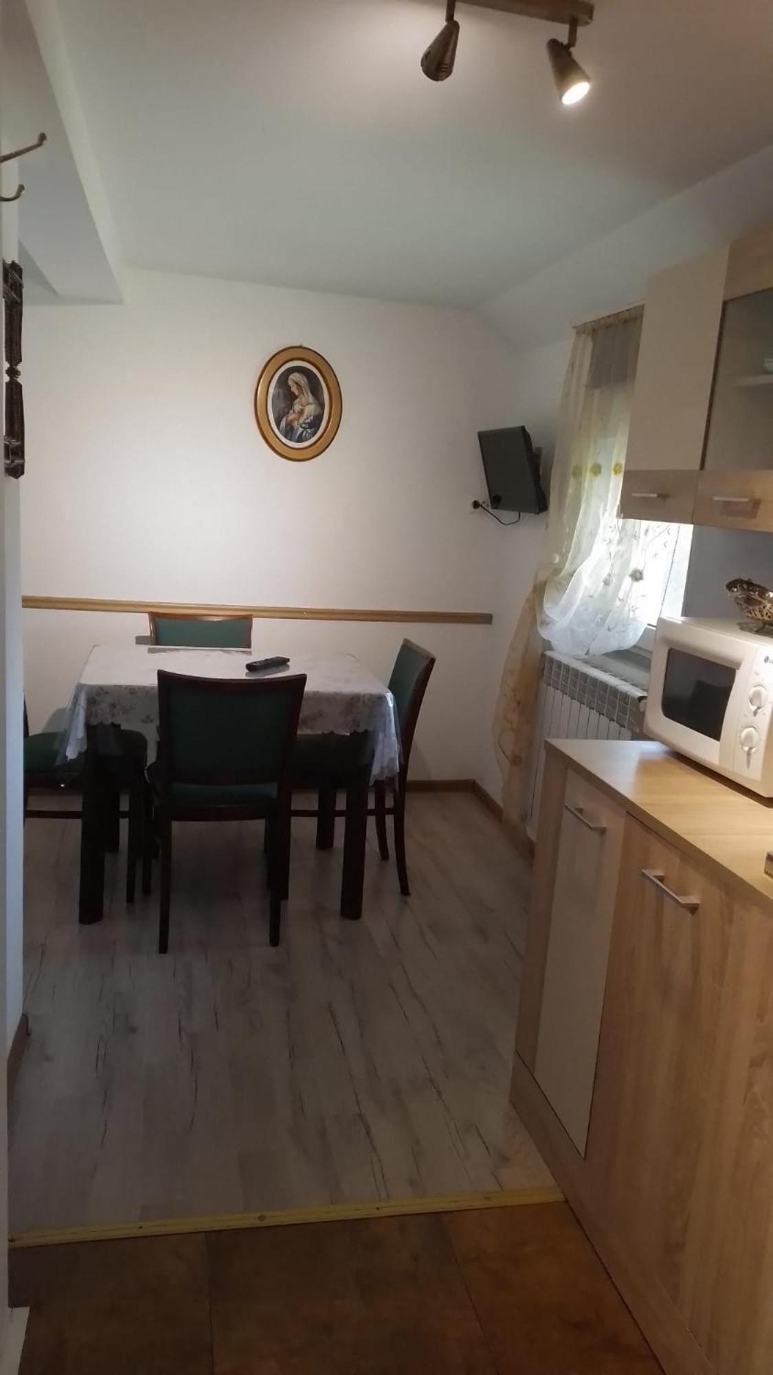 Casa Mamei Сучава Экстерьер фото